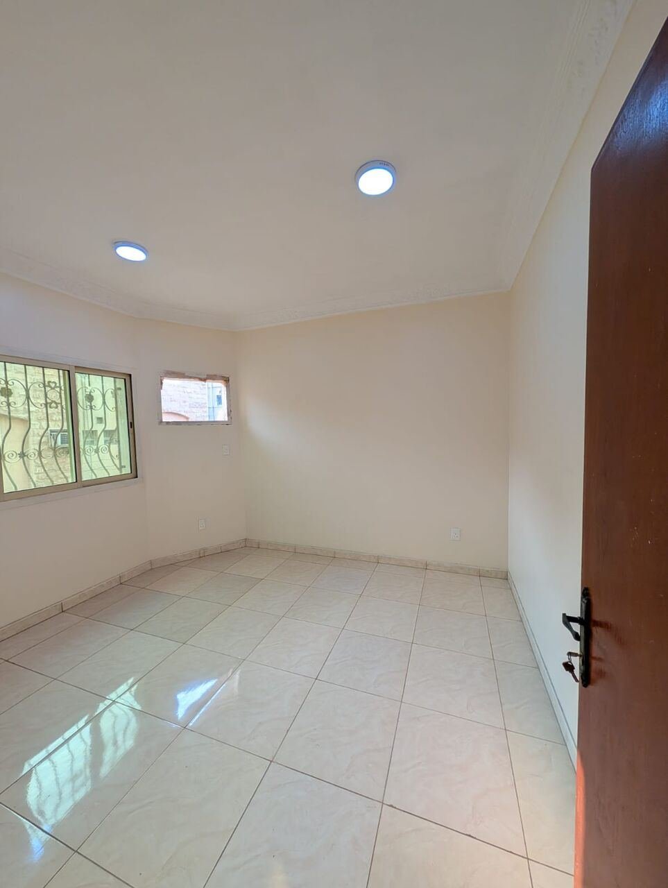SAR 18600/year, 2 BR, 2 Bedrooms | 1 Bathroom 1 Kitchen | 1 Living Room