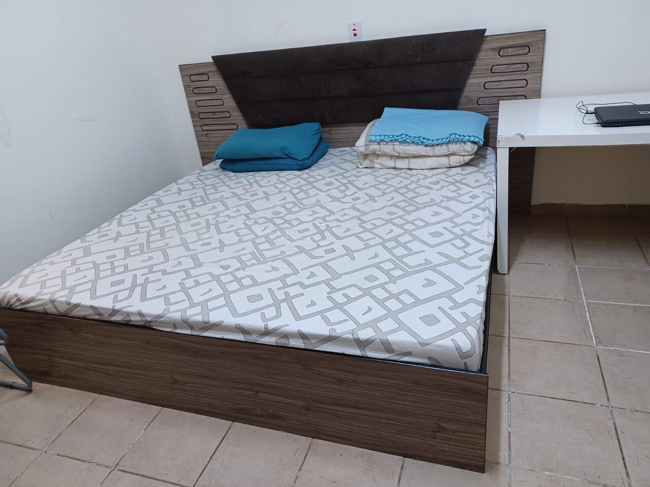 SAR 14000, SAR 14,000, 2 Double Bed Set, Sofa Set, 3 AC, Fridge, Washing Machine, Oven, For Sale