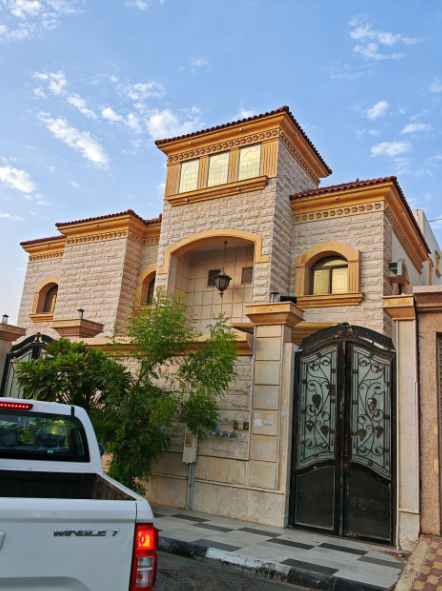 3 BR, 3BHK Family Flat 2 Bedroom 1 Spacious Majlis 1 Living Room