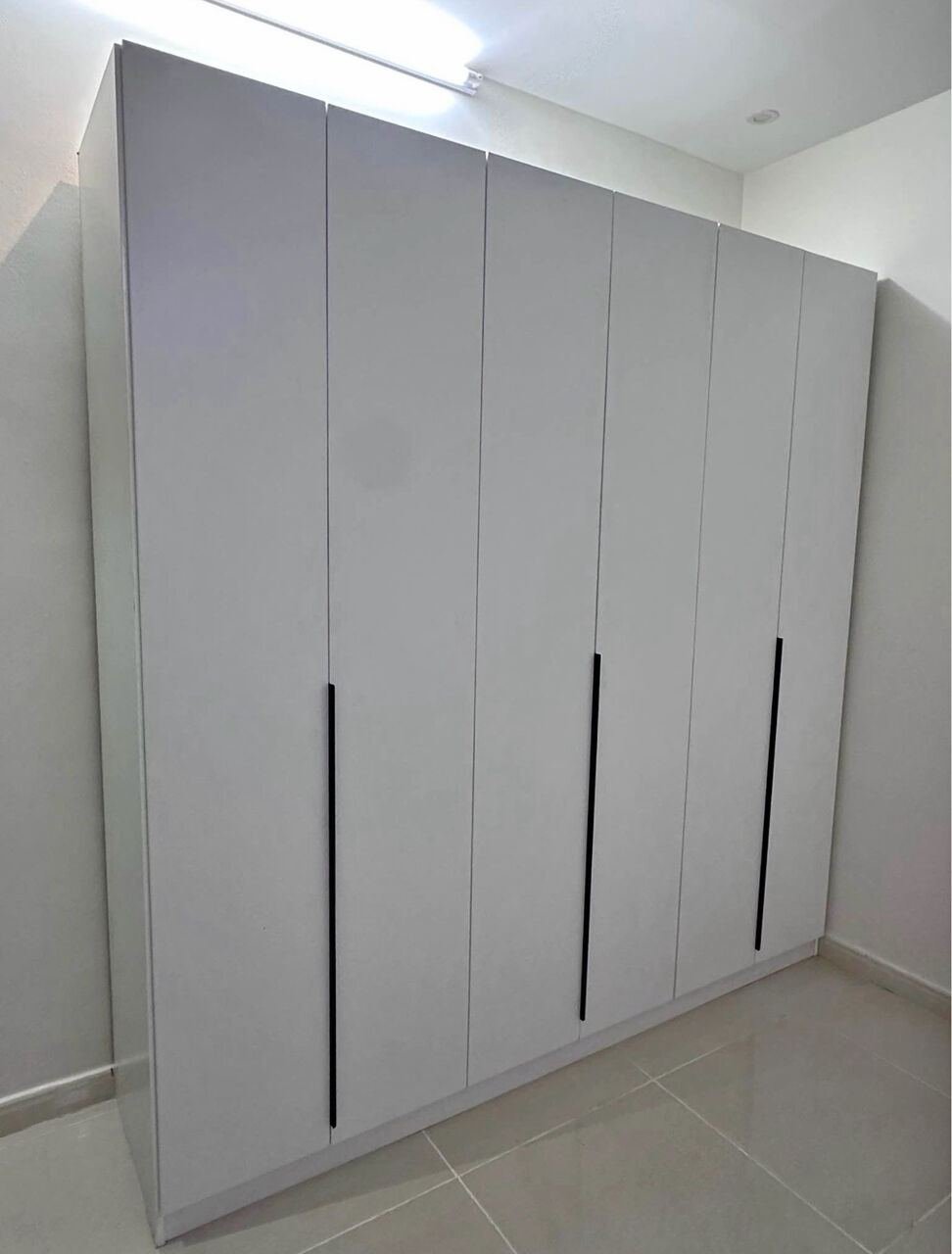SAR 1100, 6 Door Cabinet Without Mirror | Brand New | 1100 SAR | Jeddah