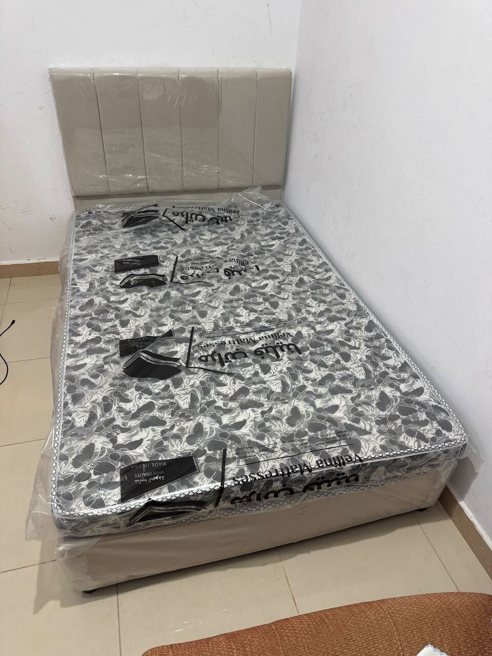 SAR 2, All Types Of Best Quality Single Bed ,medium Bed And Double Bed Frame Available