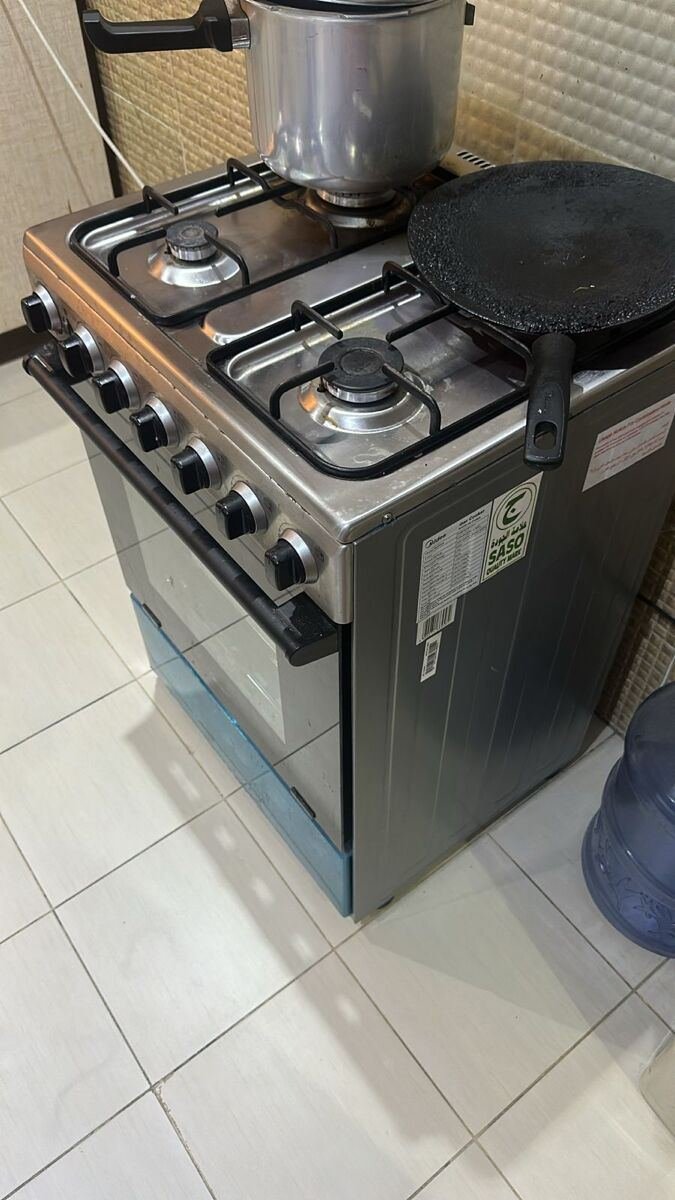 SAR 650, Midea Stove