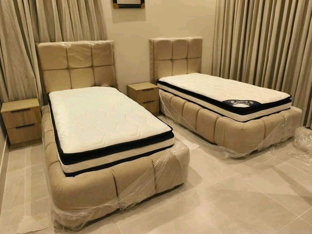 SAR 5, Classic Luxurious Stylish And Premium Quality Bedroom Set