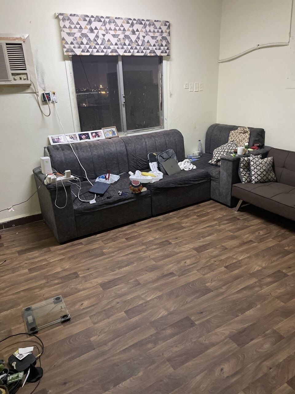 SAR 1250/month, 2 BR, 2 Bedroom,2 Bathroom,1 Kitchen ,1 Hall , 1 Lift