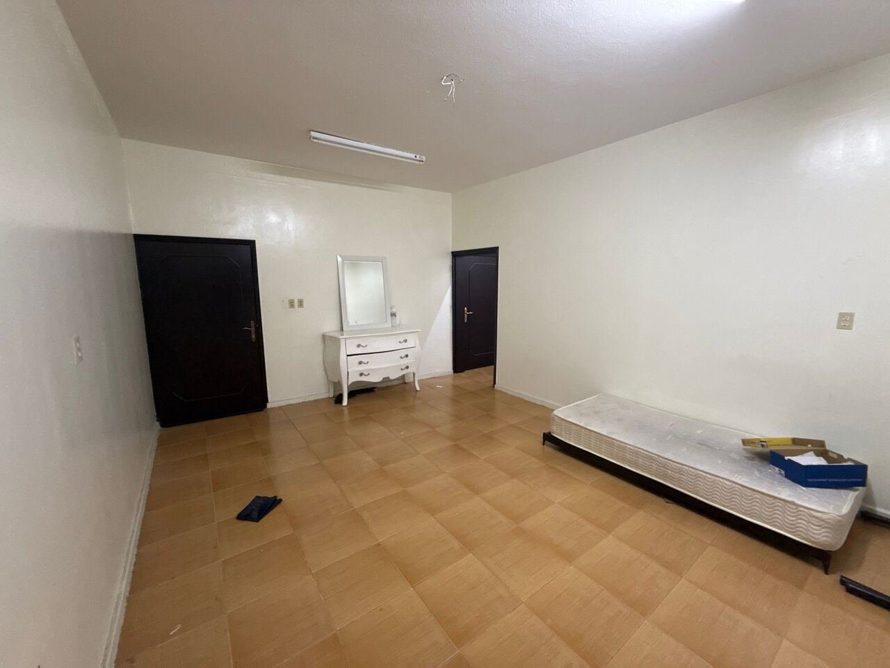 SAR 800/month, Furnished, Room For Rent