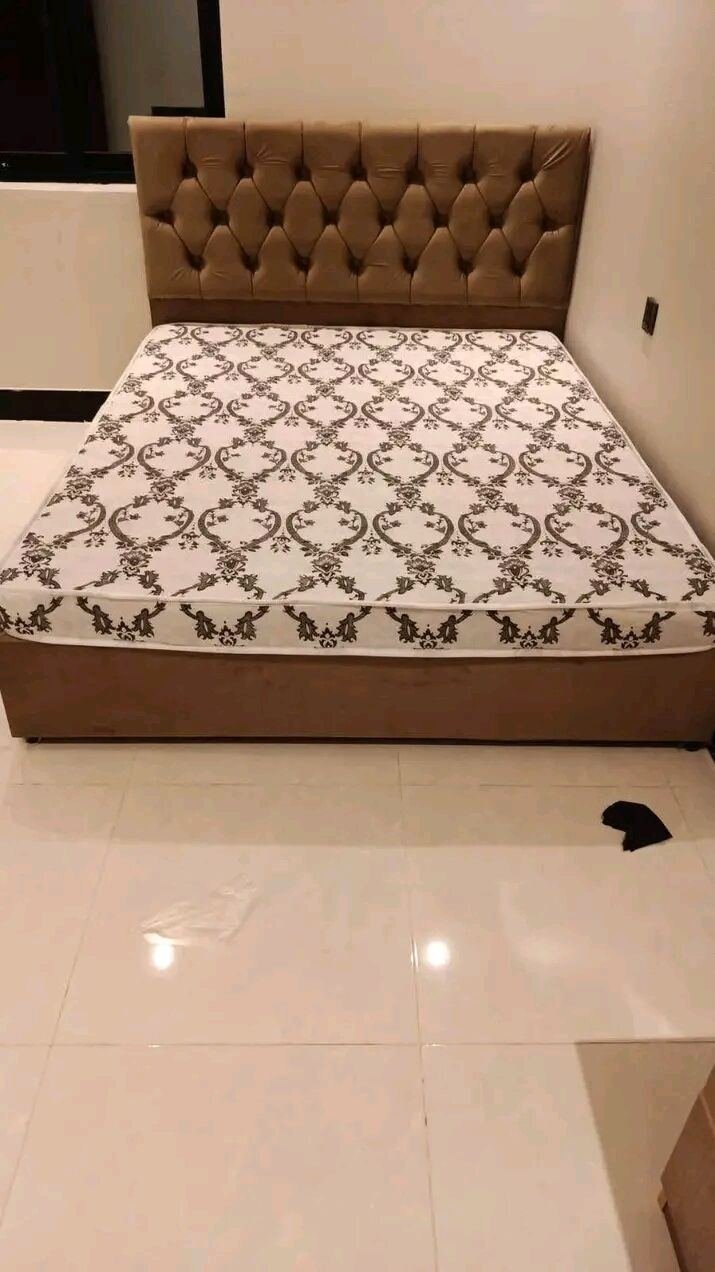 SAR 1, Single Medium And King Size Beds Available