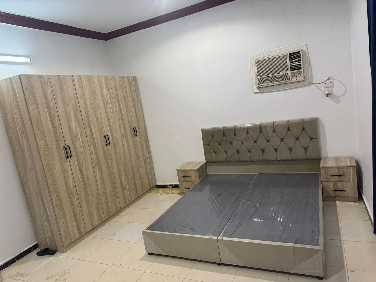 SAR 1, All Types Of Single Bed ,medium Bed And Double Bed Available In Low Price