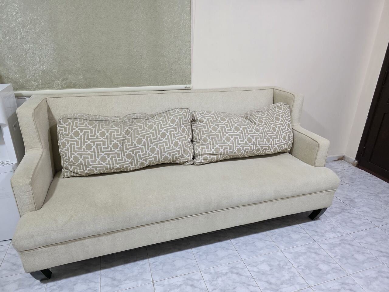 SAR 450, 3+2 Seater Sofa Set