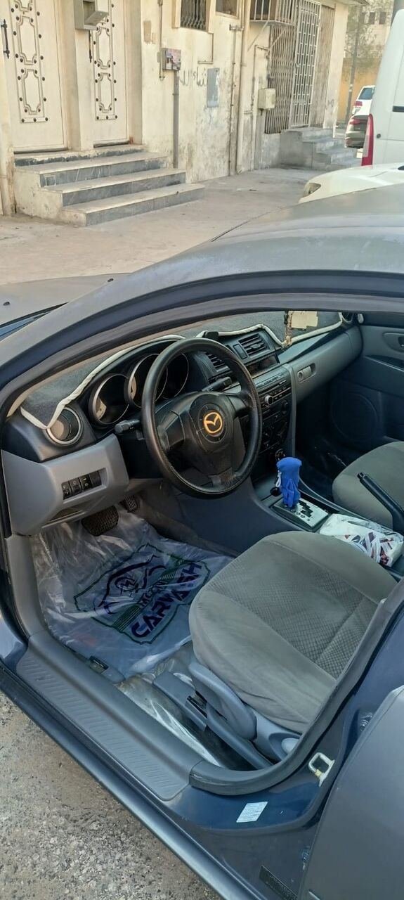 SAR 10000, MAZDA3 2009, 2009, Automatic, 180000 KM, Car For Sale