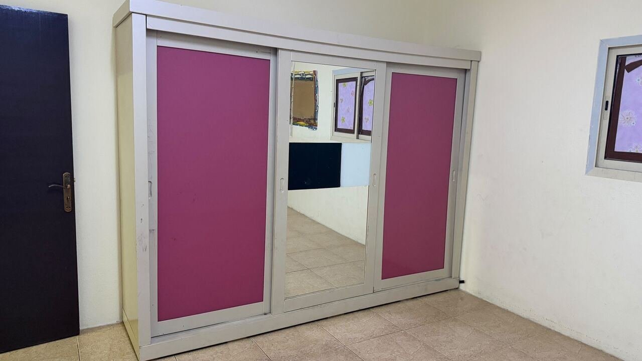 SAR 350, Cupboard (Sliding Door)