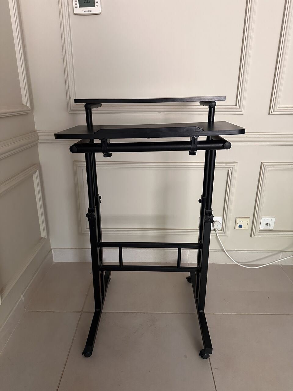 SAR 50, Standing Desk