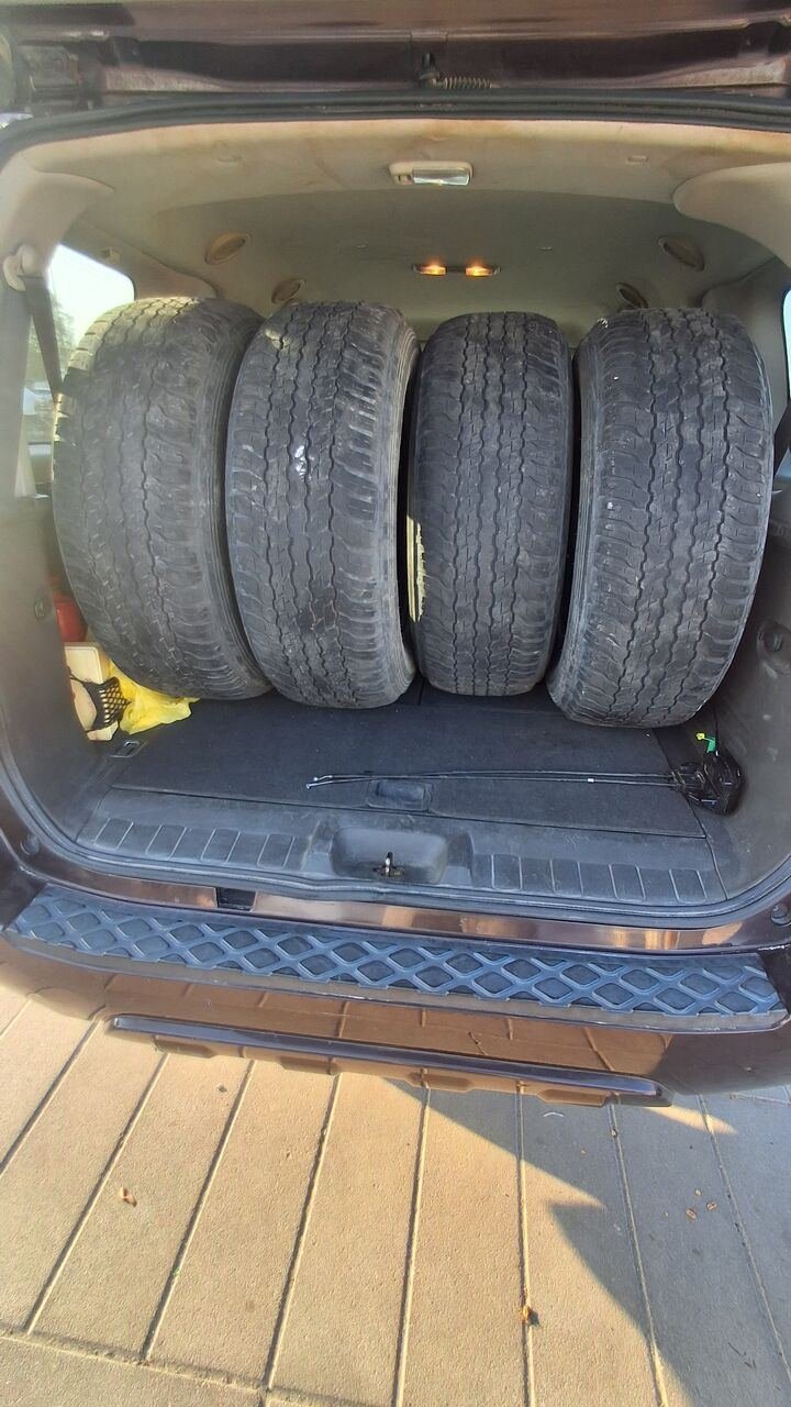 SAR 600, DUNLOP AT TYRES 265/65 R17, 2024, 4000 KM, TYRES FOR SALE R17 DUNLOP