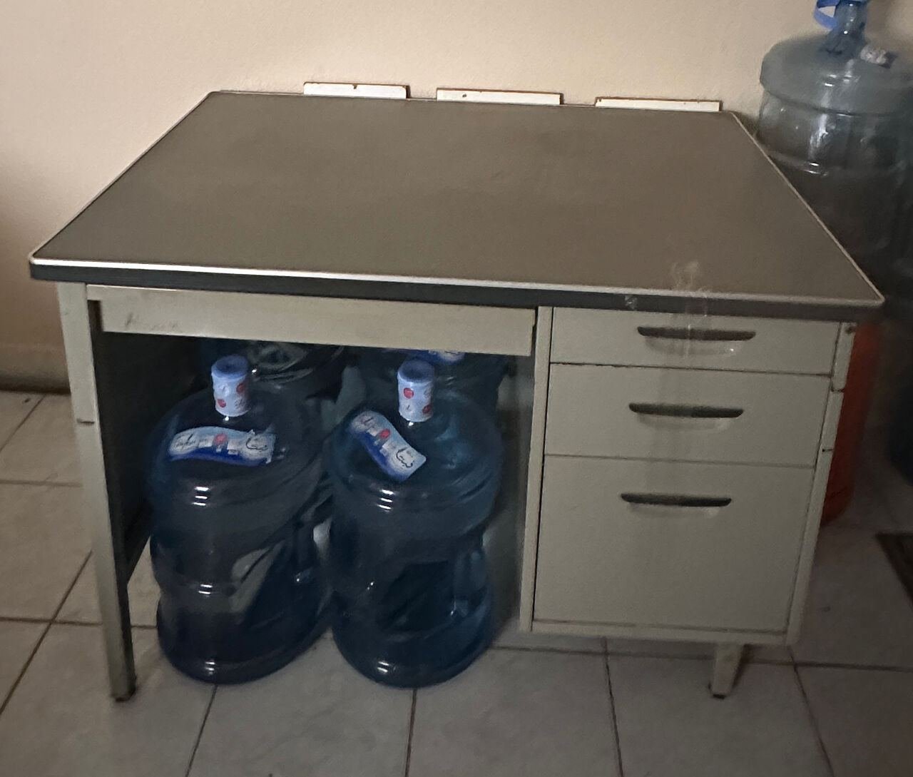 SAR 80, Office Table