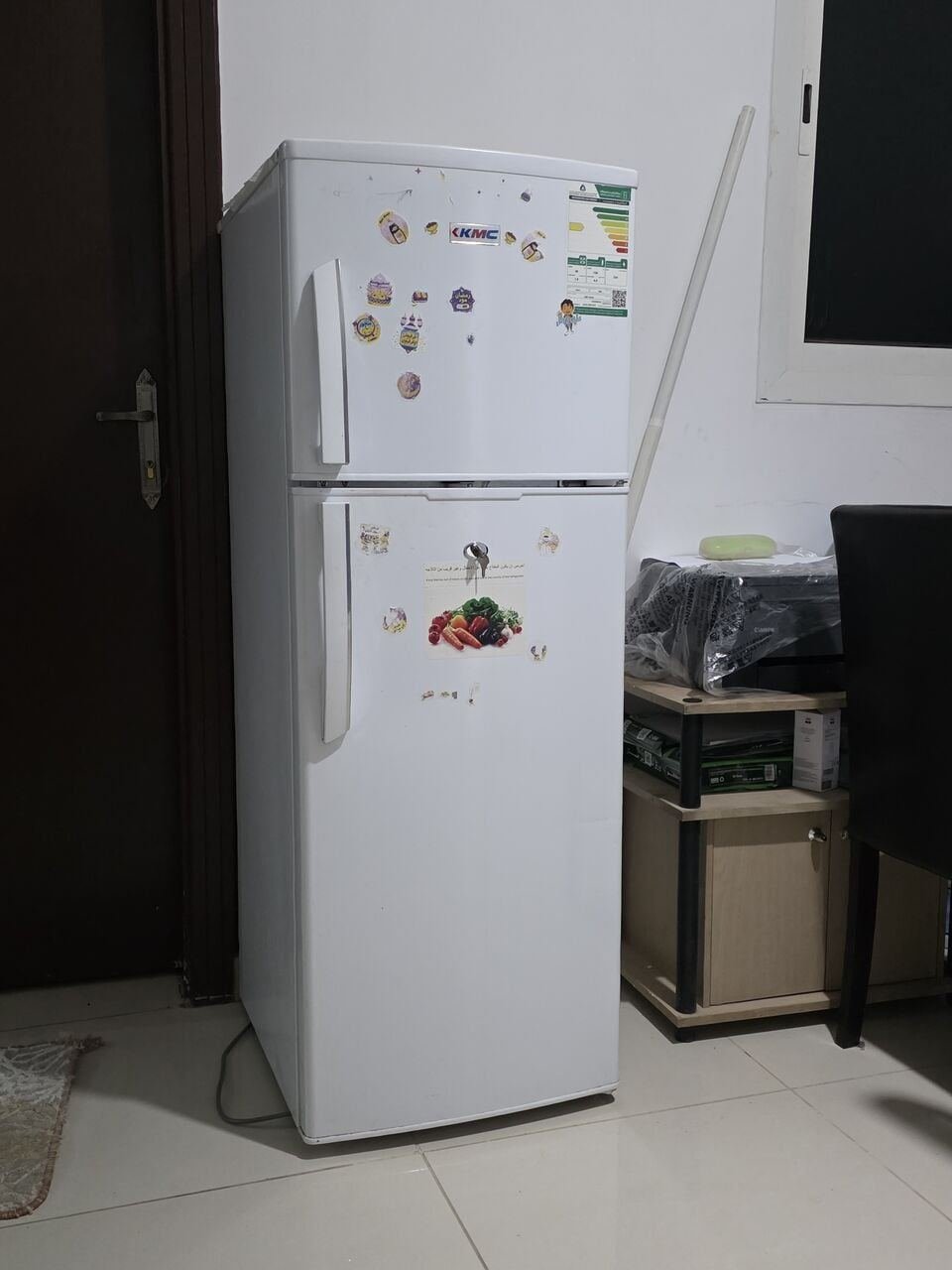 SAR 450, Refrigerator Fridge. 2 Yrs Old Perfectly Fine Condition