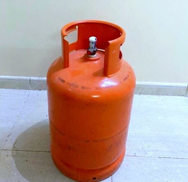 SAR 240, Gas Cylinder Full +Regulator+hose+ And Clamp