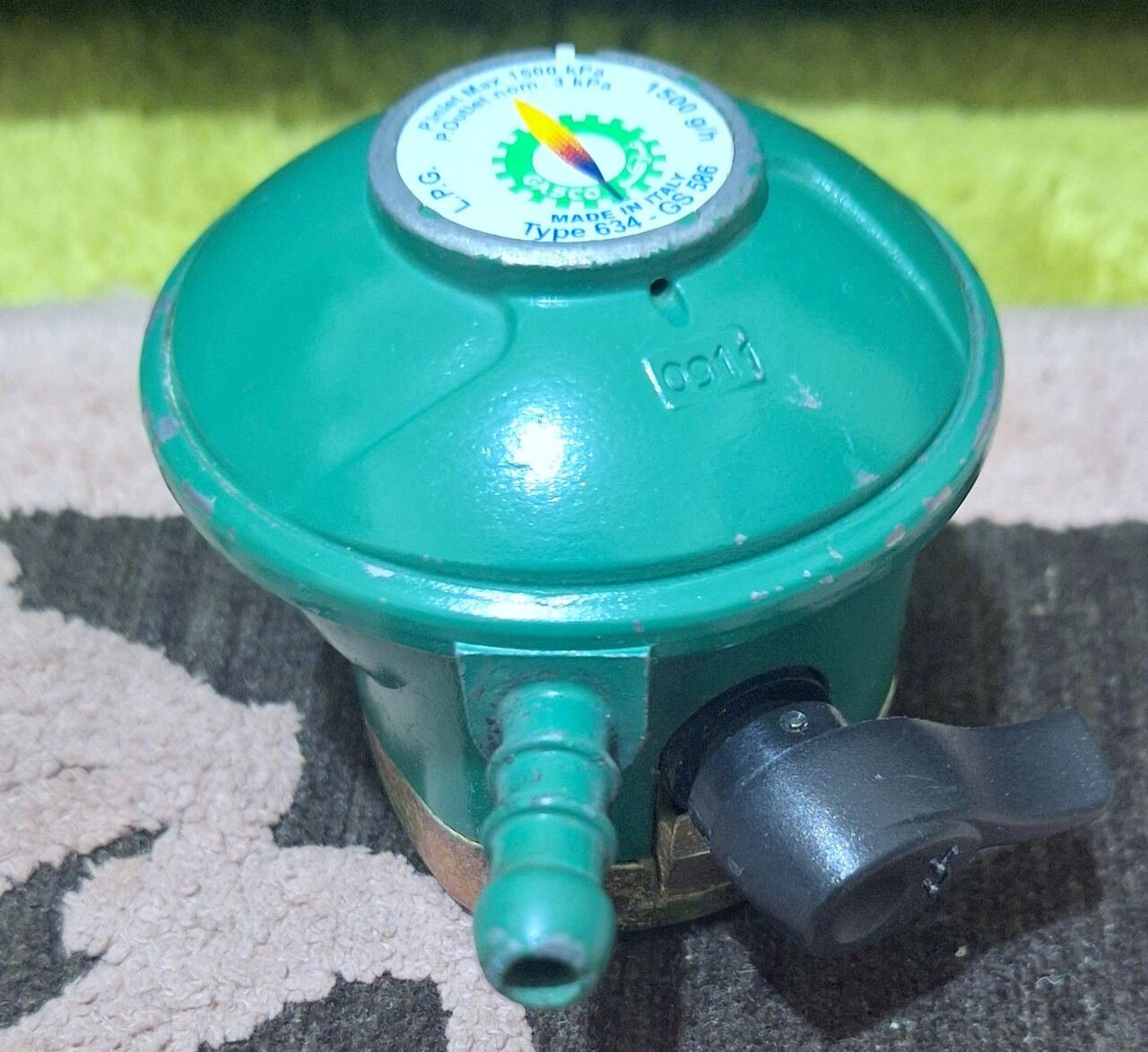 SAR 45, Gas Regulator, Hose, And Clips