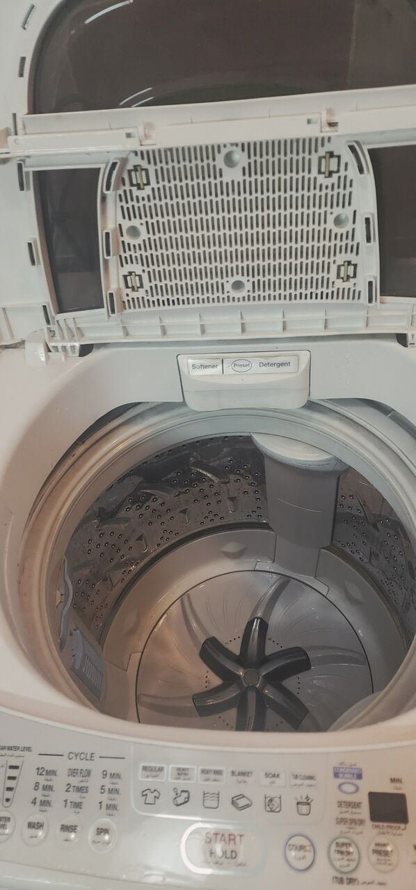 SAR 400, Toshiba Fully Automatic Top Load Washing Machine (7kg).