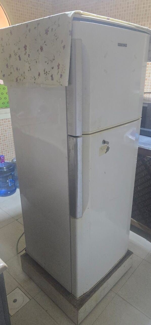 SAR 600, Fridge