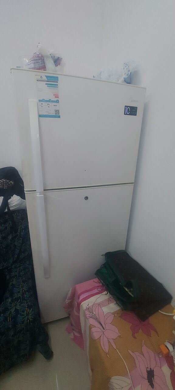 SAR 650, Fridge