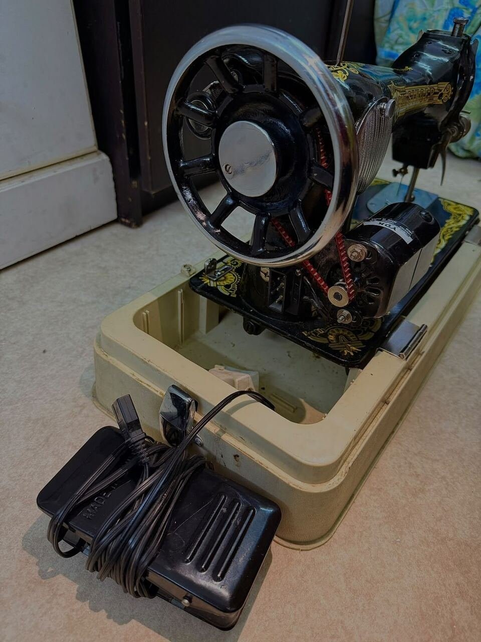 SAR 250, Sewing Machine With Motor For Sale