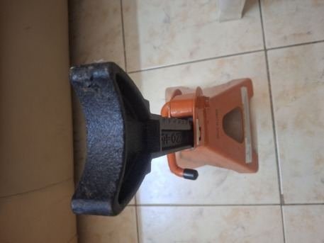 SAR 50, Jack Stand