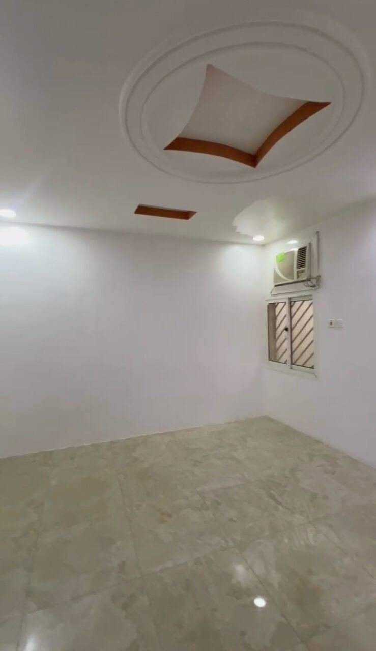 SAR 34000/year, 2 BR, Family 2BHK
