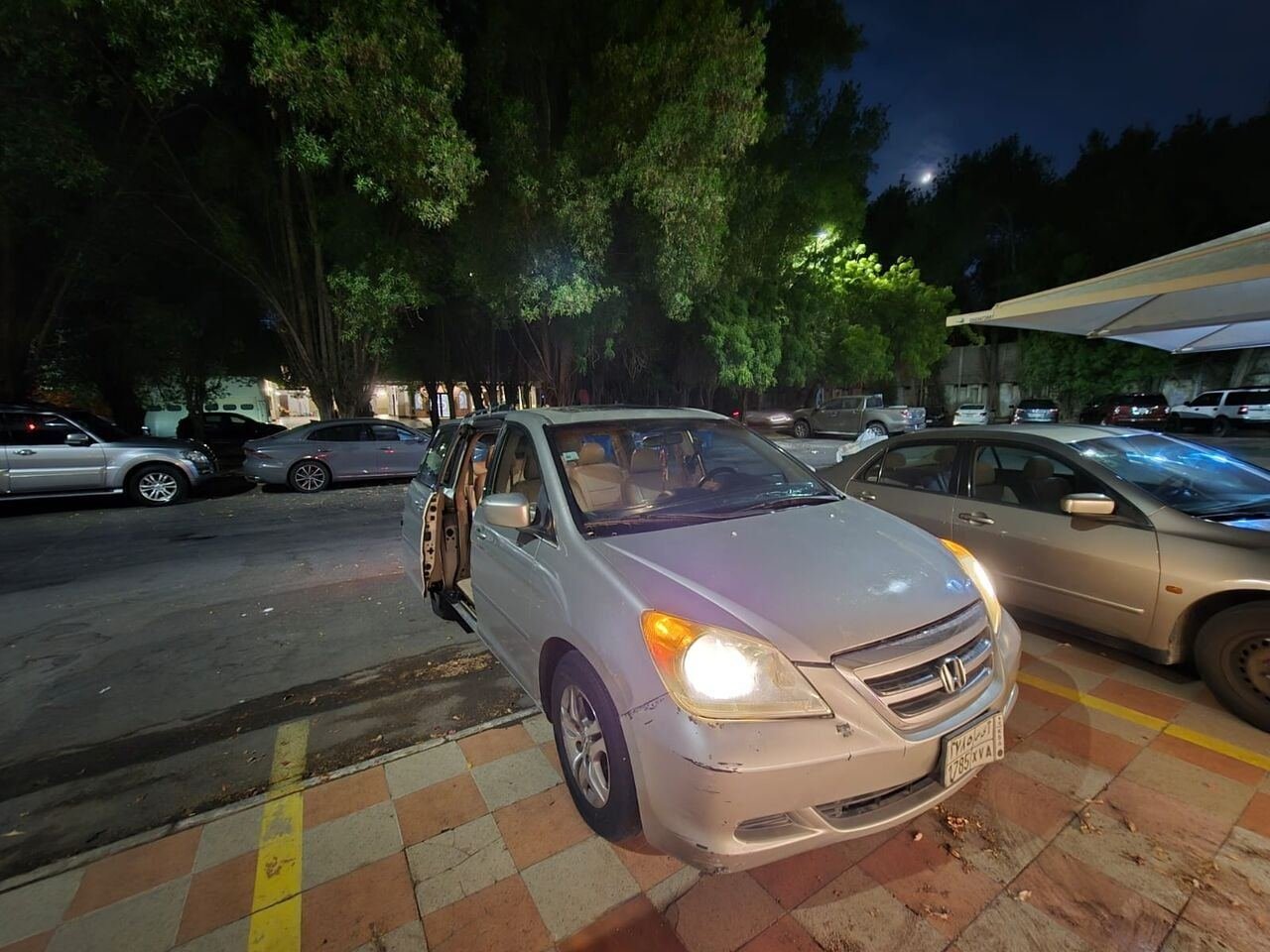 SAR 30000, Honda Odyssey, 2006, Automatic, 229000 KM, Well Maintained For Sale