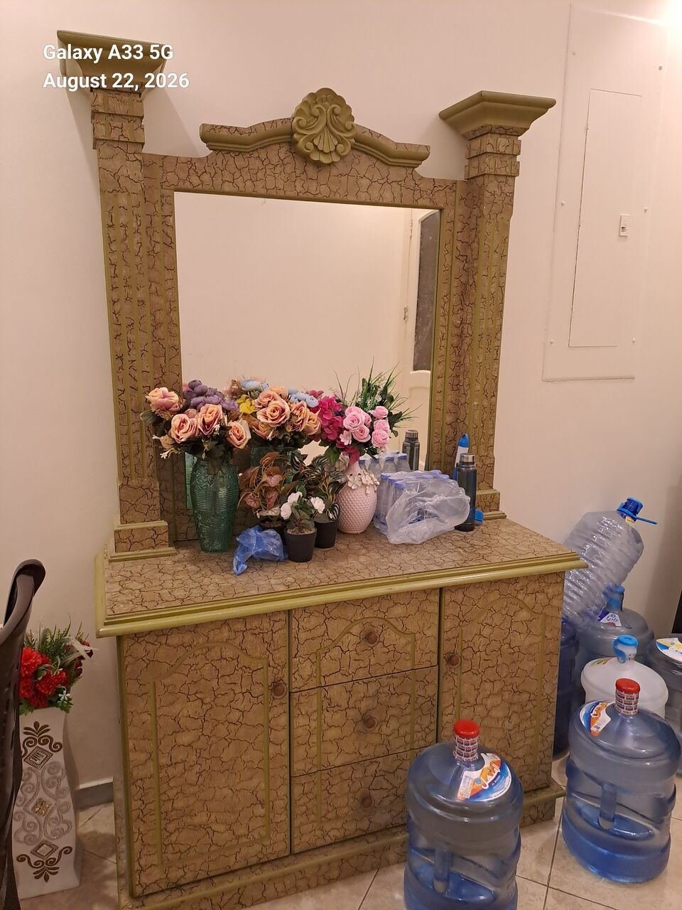 SAR 600, Furniture, Household Items Bedset, Sofa, Table