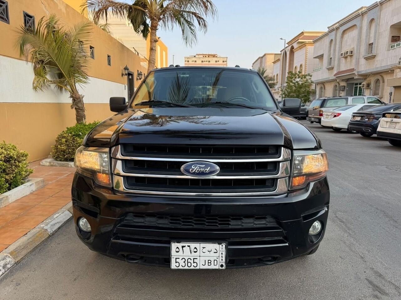 SAR 48000, Ford Expedition, 2016, Automatic, 202000 KM, Six Cylinders Turbo Original Body Price Negotiable