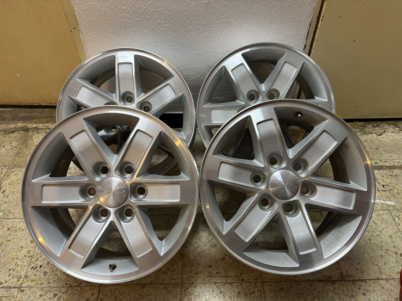 SAR 1200, Original GMC 17" OEM Rims (Set Of 4) / جنوط جمس⁠