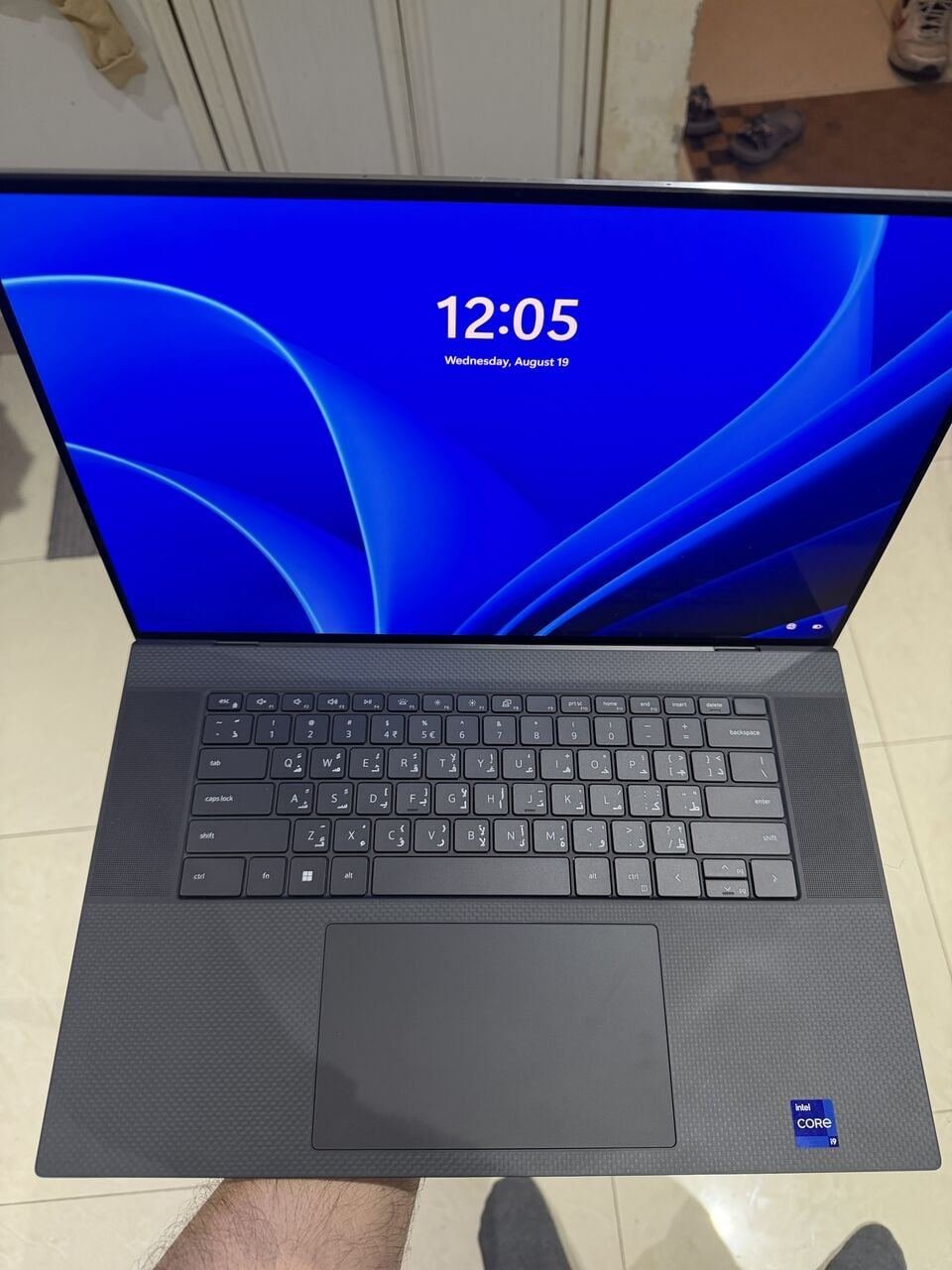 SAR 7000, Dell XPS 17 Touch 4k Core I9 13th Gen 32GB 1TB 4070 RTX