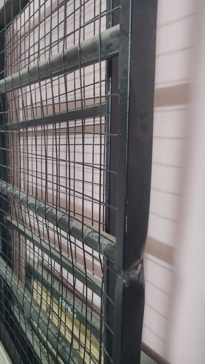 SAR 150, Two Iron Single Beds For 150 SAR( For Two Beds)