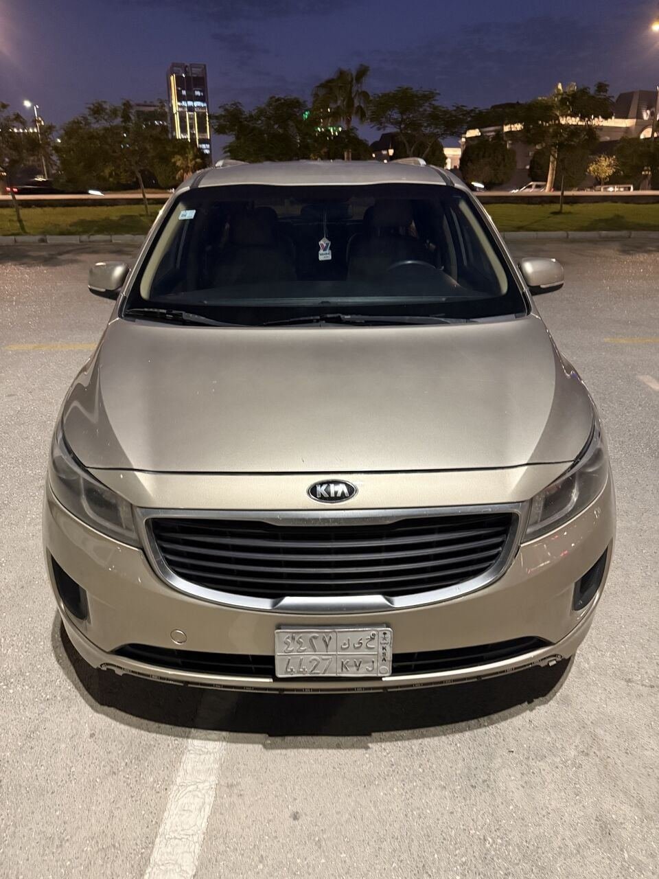 SAR 29500, Kia Carnival, 2016, Automatic, 209500 KM, (Mob# 0535849405)