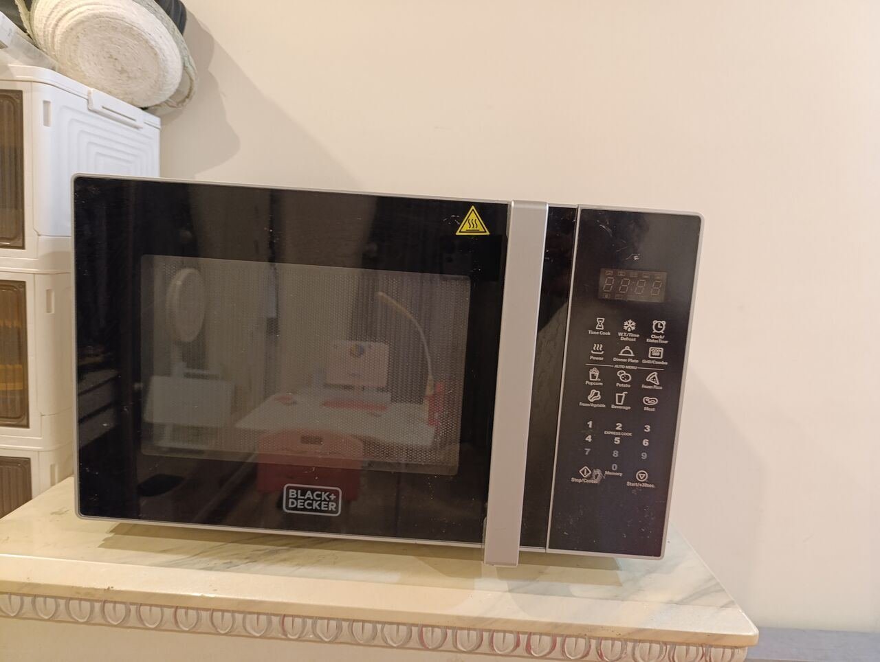 SAR 350, Microwave Oven, Black And Decker, 30L , Unused