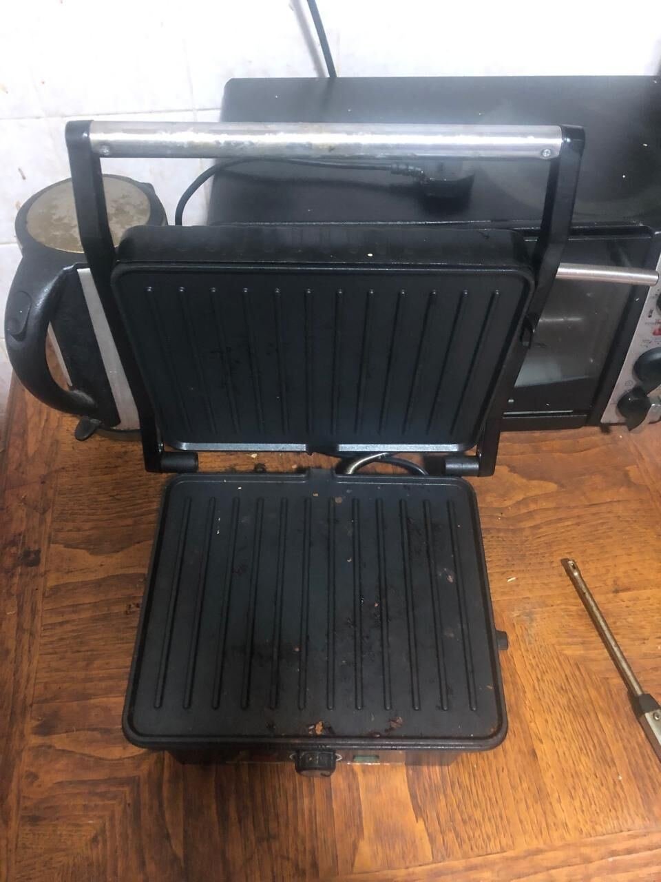 SAR 100, Philips Airfryer And Sandwich Maker For Sale