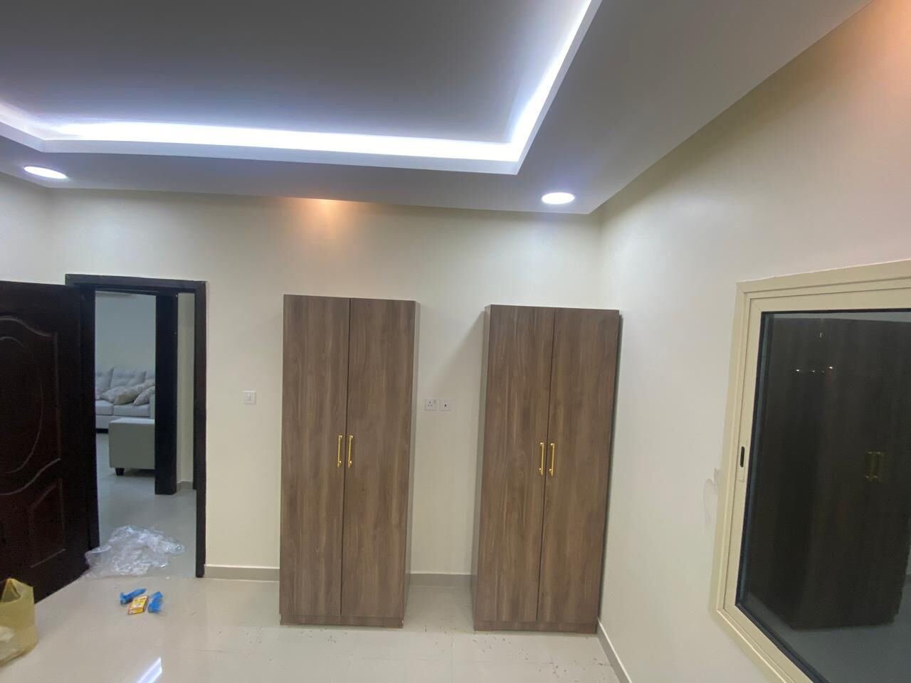 SAR 5, Luxury Wooden Wardrobes Are Available For Sale At Affordable Pricees...Made Of China Wood.