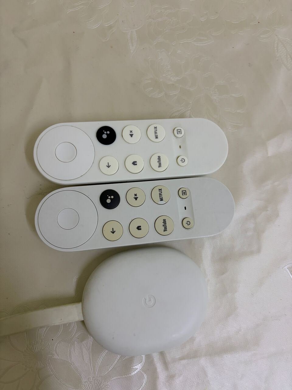 SAR 250, Google Chromecast With Voice Remote
