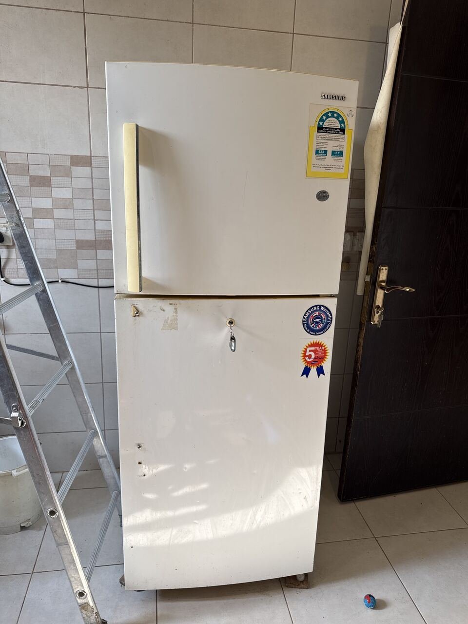 SAR 1000, Fridge And Washing Machine