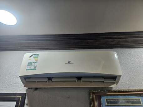 WHITE WESTINGHOUSE SPLIT AC FOR SALE
