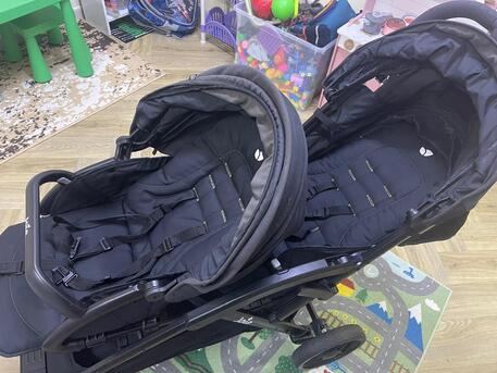 JOIE EVALITE DOUBLE TWIN STROLLER WITH METAL FRAME AND WHEEL LOCK FOR SALE