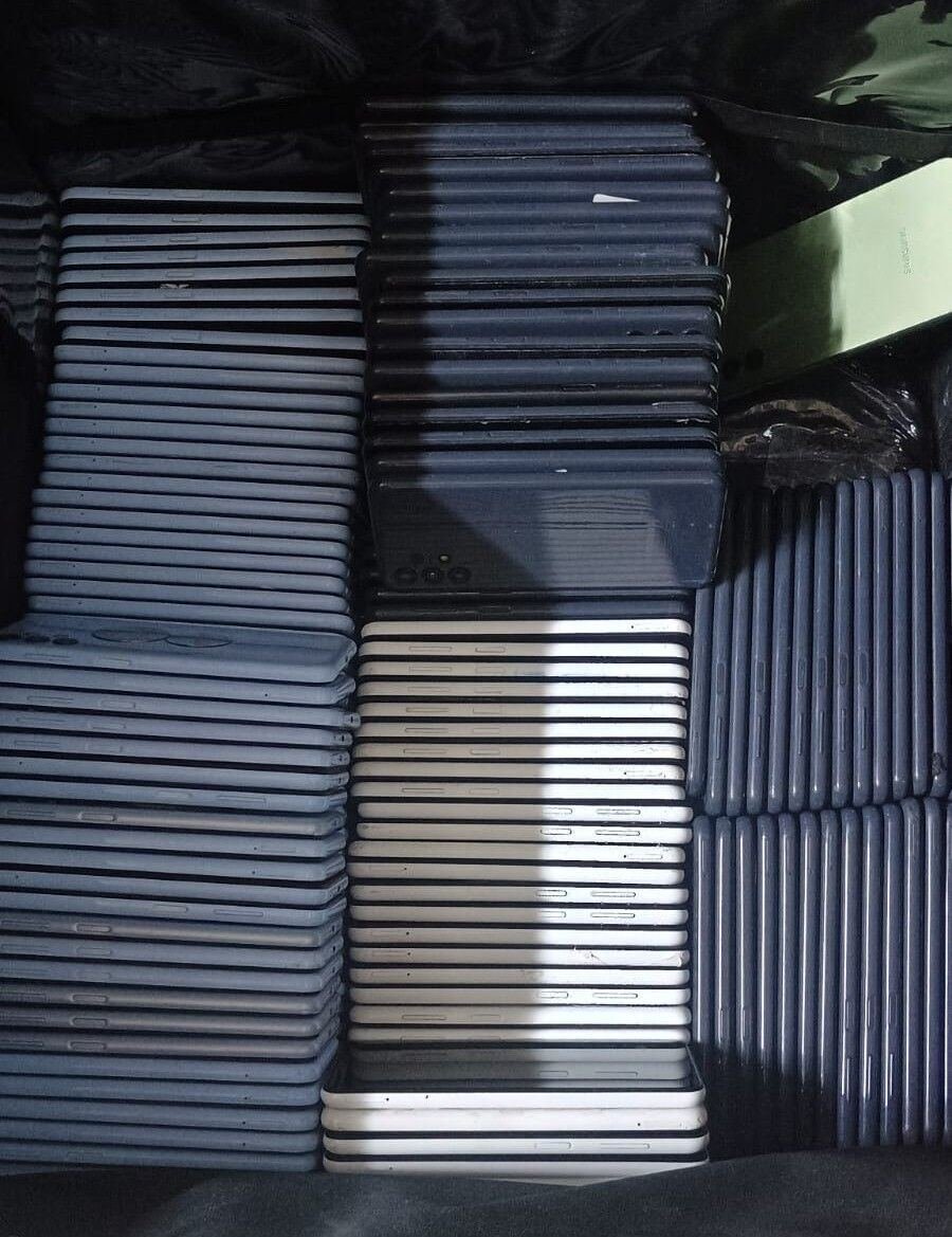 SAR 200, 400 Used Samsung Mobile Lot Sell পুরাতন মোবাইল পাইকারি লট