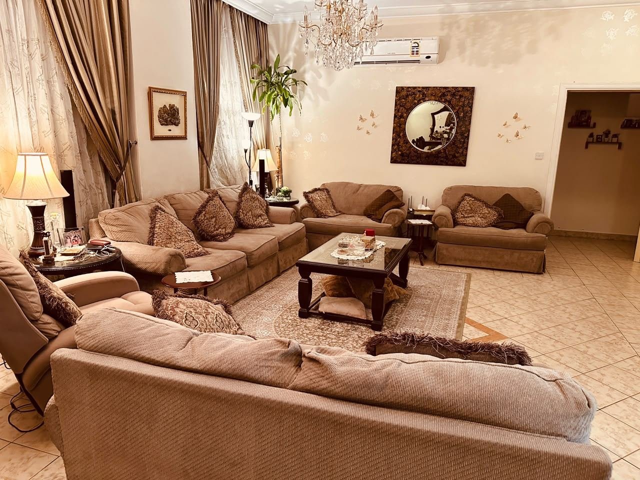 Living room for sale