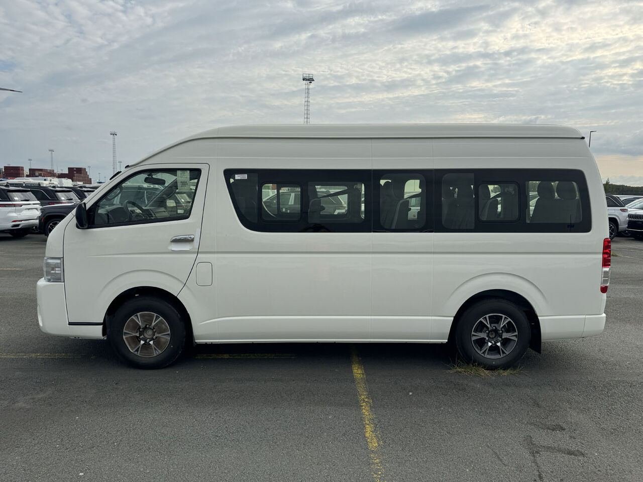 🚍 Vehicles Wanted: Toyota Coaster 2023 & Toyota Hiace Passenger 2024