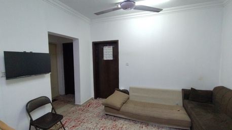 Bed Space Available For Executive Bachelor, Sunni Muslim Only. At A Prime Location