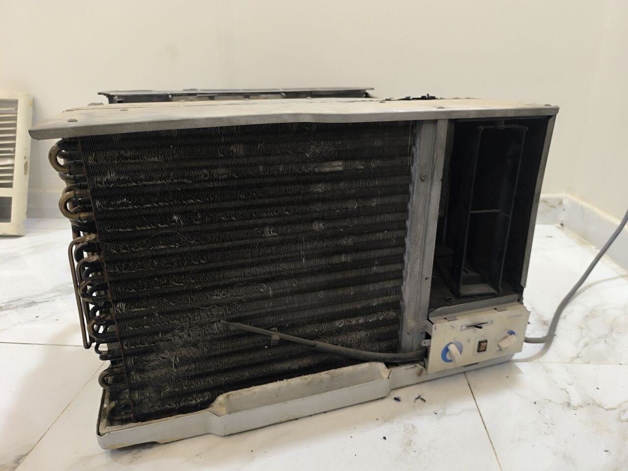 SAR 550, Window AC For Sale