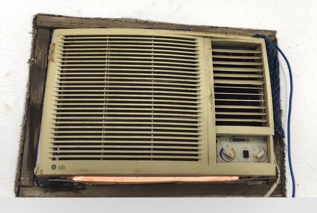 SAR 400, AC For Sale