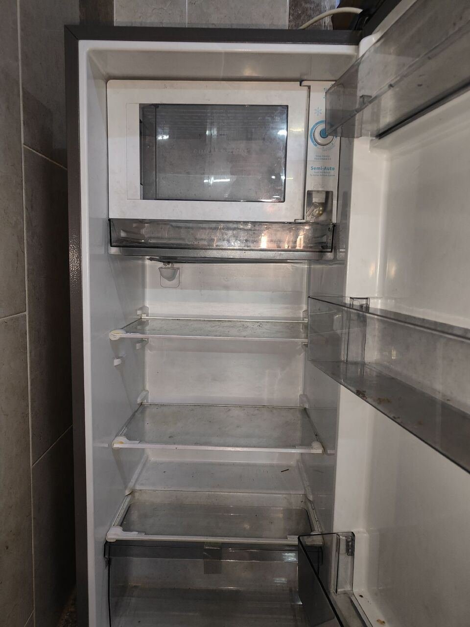 SAR 300, Good Working Condition Refrigerator For Sale