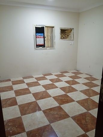 SAR 400, Furnished, Bes Space Available