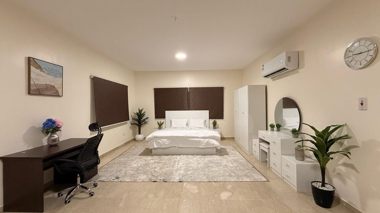 SAR 1650/month, Furnished, 35 Sq. Meter, Fully Furnished Bachelor Single Room Available For Rent ( For 1 Person)