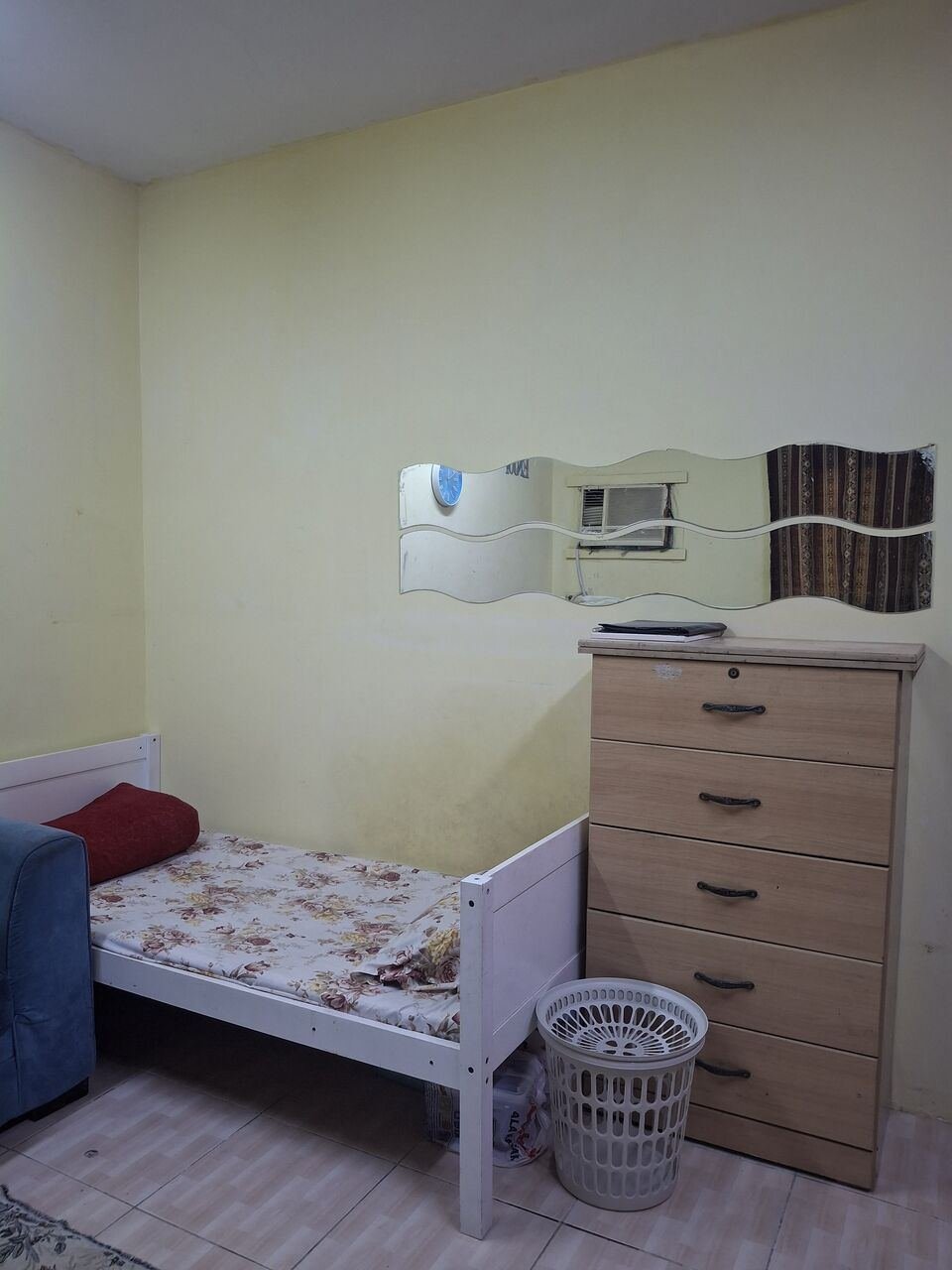 SAR 1100/month, 1 BR, Furnished Room For Subletting For An Executive Employee